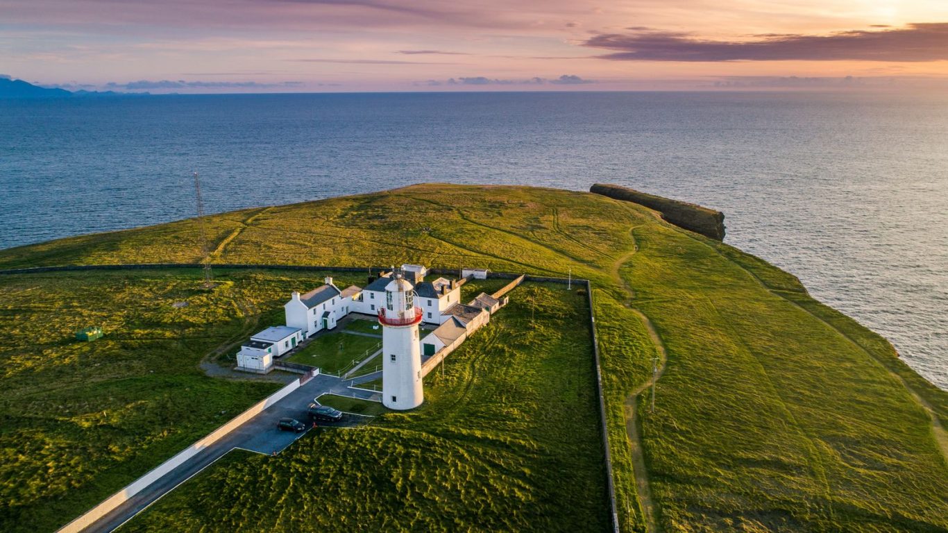 Loop-Head-Lighthouse-County-Clare